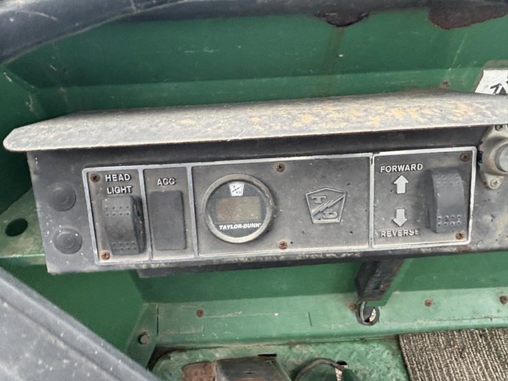 taylor-dunn-b2-48-image-10