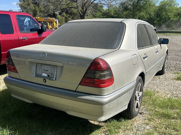 #123-•-1999-mercedes-benz-image-6