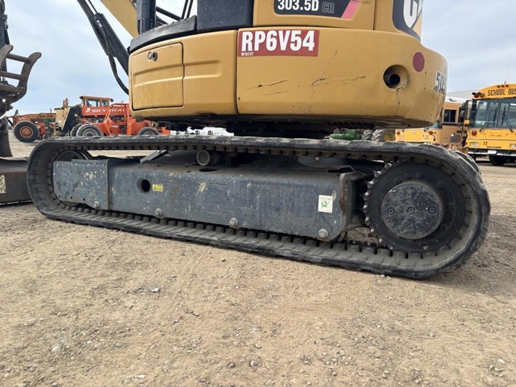 2010-caterpillar-303-image-23