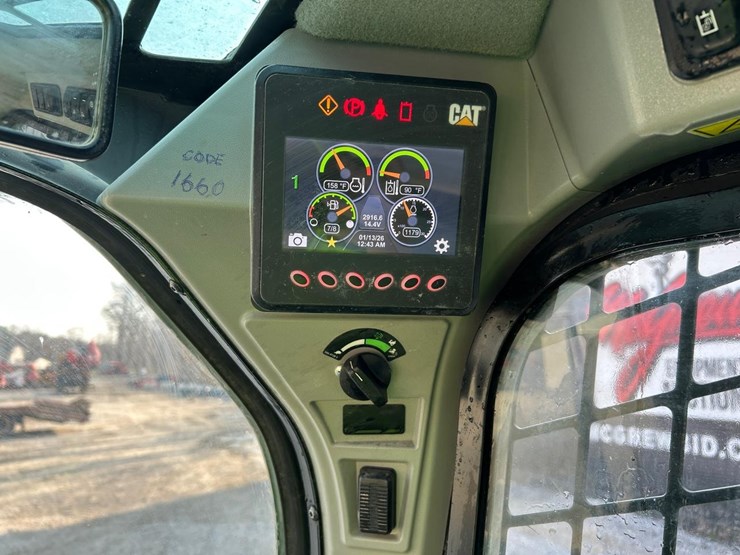 2023-caterpillar-259d3-image-22