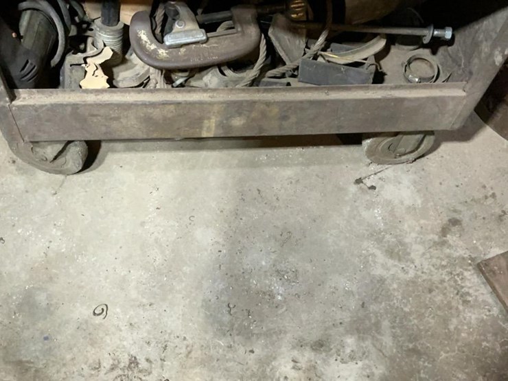 #228-•-tool-chest-and-contents-image-4