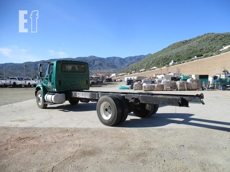 2013-international-durastar-4300-image-3