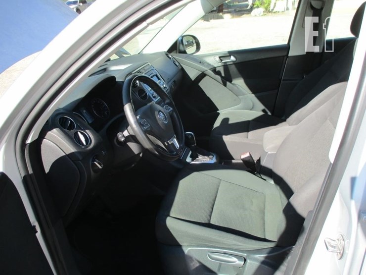 2013-volkswagen-tiguan-image-6