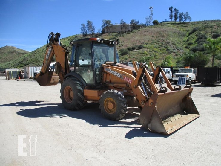2015-case-580n-image-2