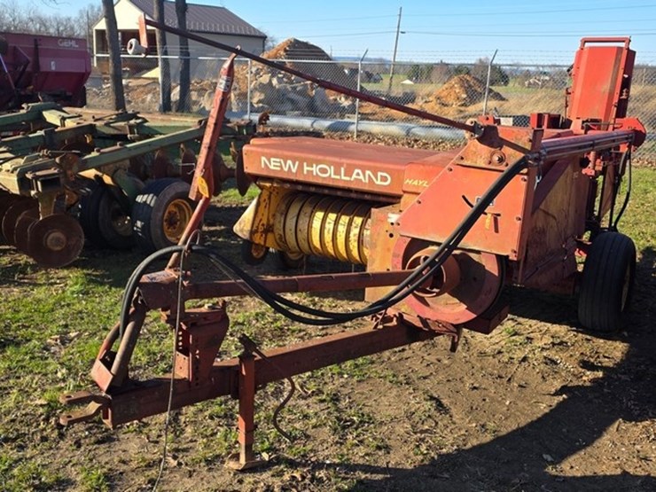 new-holland-310-image-2