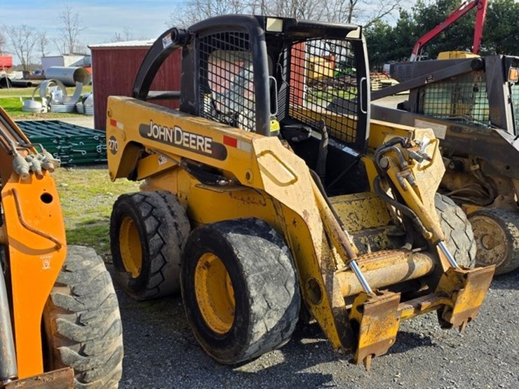 john-deere-270-image-1