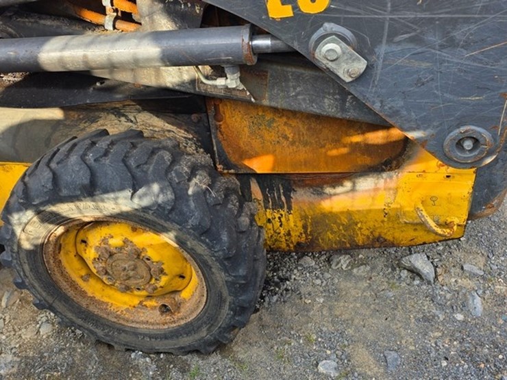 new-holland-ls140-image-20