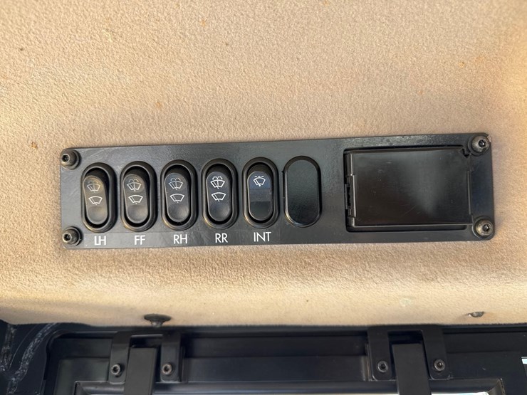 2021-komatsu-d71px-24-image-26