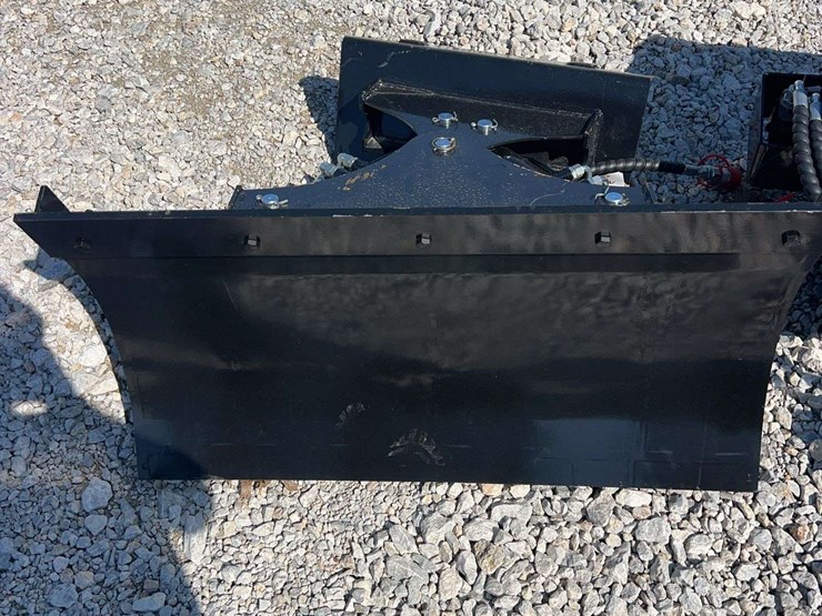 sdlanch-mini-skid-steer-dozer-blade-image-1