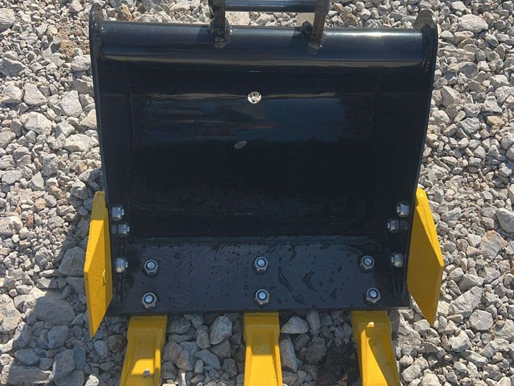 sdlanch-mini-excavator-bucket-image-1