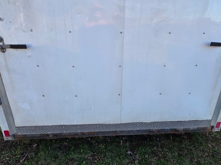 2013-united-trailer-2-axle-20'-box-trailer-(title)-image-16