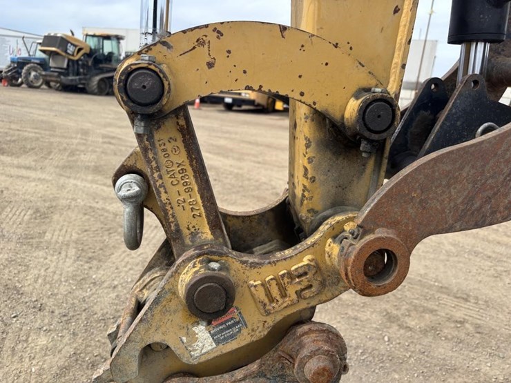 2010-caterpillar-303-image-15