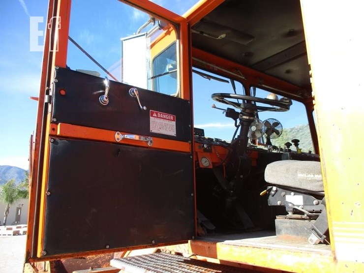 1992-caterpillar-c13-image-11