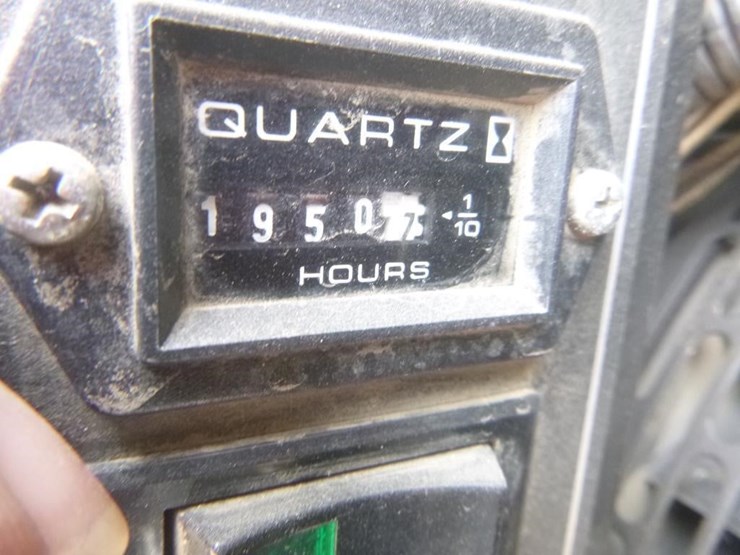 2005-freightliner-mt55-image-10