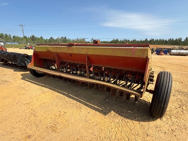 international-12-image-4