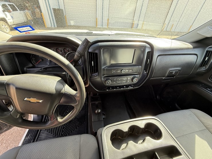 2016-chevrolet-silverado-3500hd-image-12