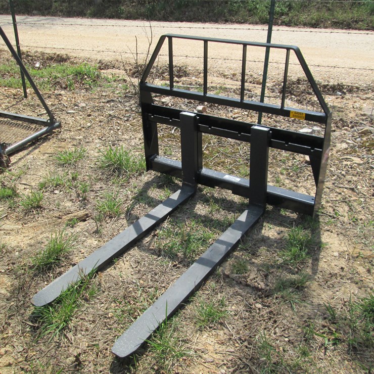 #44065 • 4' Skid Steer Forks