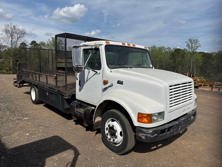 1999-international-4700-image-1