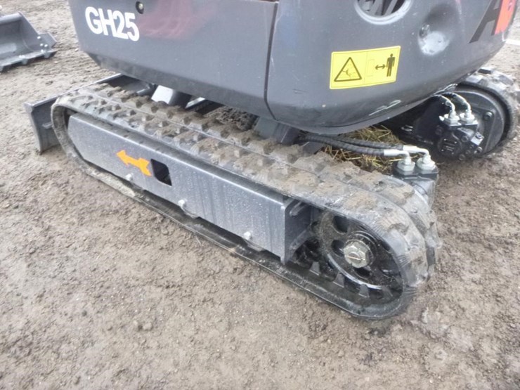 aboss-gh25-hydraulic-excavator-image-28