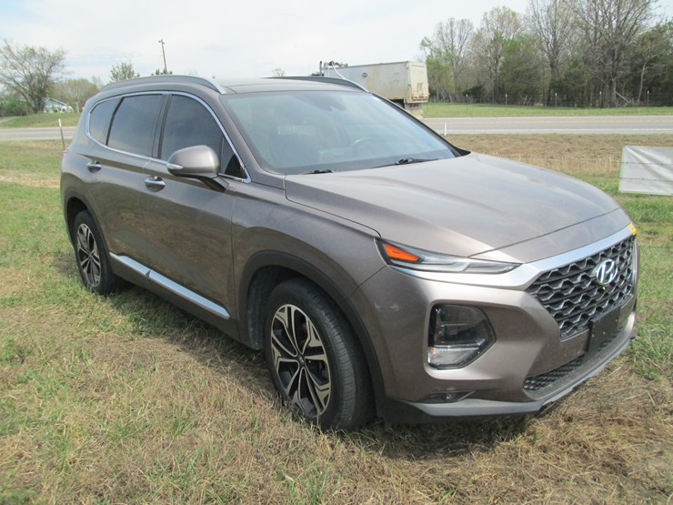 2019-hyundai-santa-fe-image-2