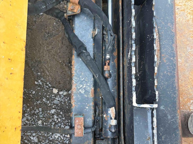 2019-caterpillar-272d2-image-7