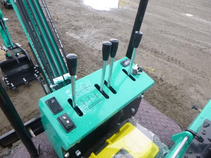 2026-agt-mh12rx-hydraulic-excavator-image-21