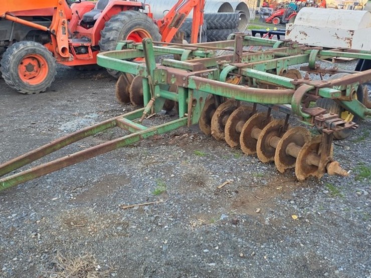 john-deere-210-image-2