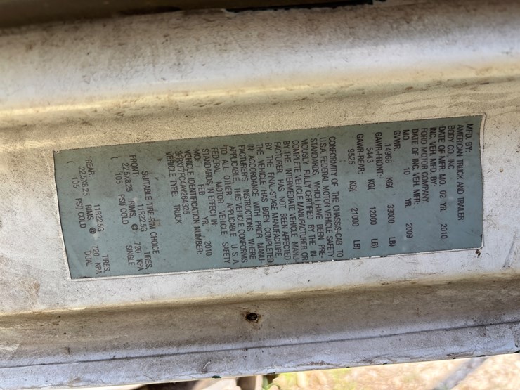 #300-•-2006-gmc-c6500-forestry-chip-truck-image-34