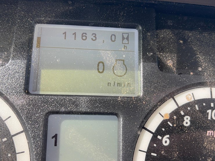 john-deere-6195m-image-21