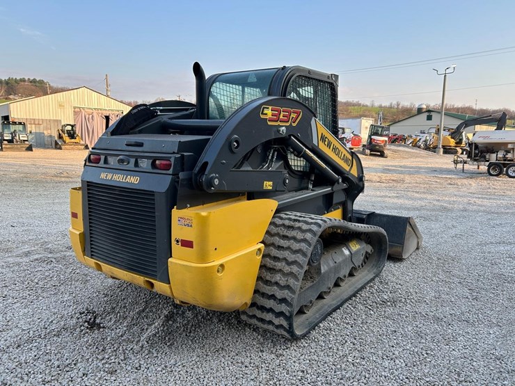 2023-new-holland-c337-image-4