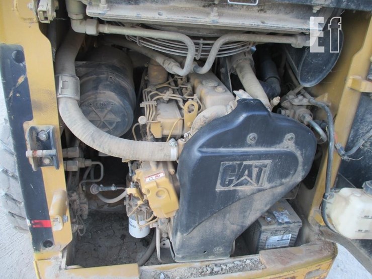 2002-caterpillar-246d-image-5