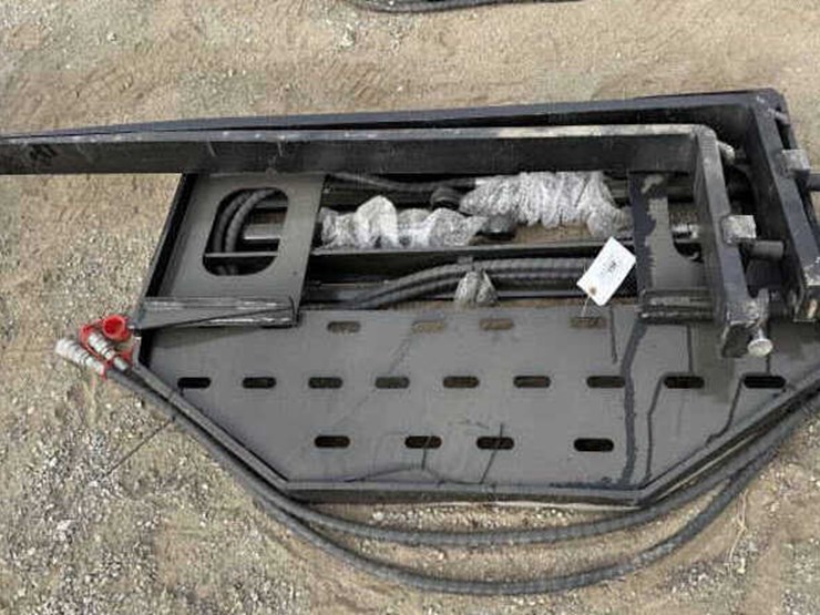 #159-•-skid-steer-hydraulic-side-shift-forks-image-2