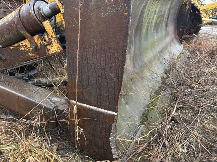 international-125c-image-20