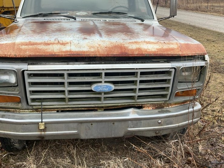 1984-ford-f350-image-6