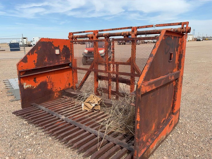 heavy-duty-steel-rock-bucket-grapple-attachment,-approx.-8-ft-wide-image-3