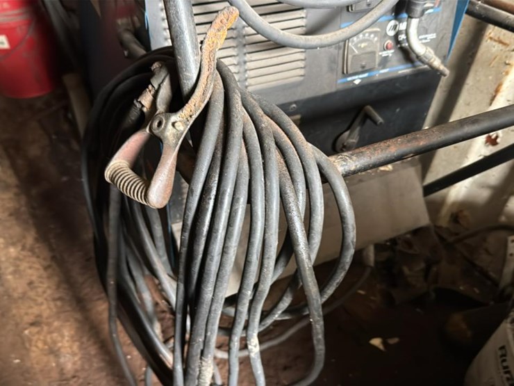 #257-•-miller-welder-image-10
