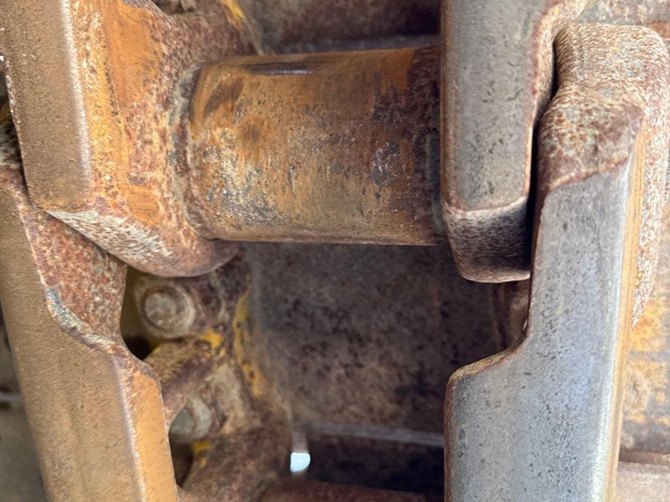 2021-komatsu-d71px-24-image-12