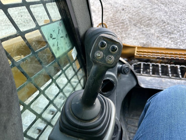 2018-caterpillar-279d-image-24