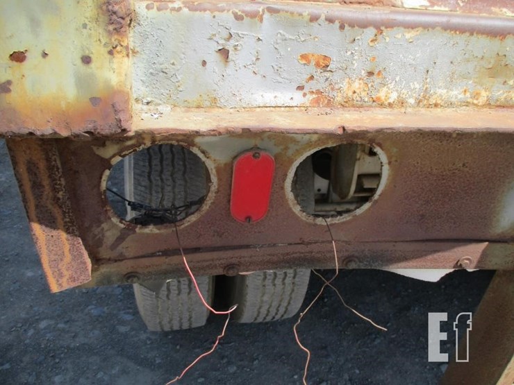 1974-trailmobile-van-trailer-image-14