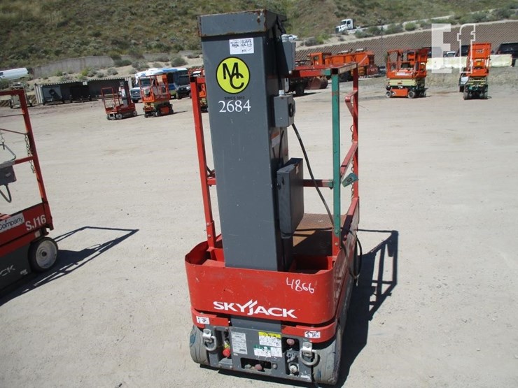 2017-skyjack-sj16-image-11