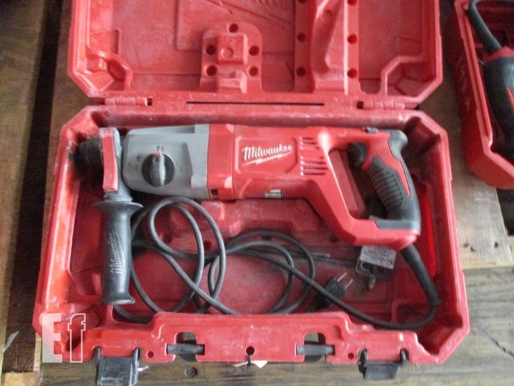 (4)-milwaukee-rotary-hammers-image-3