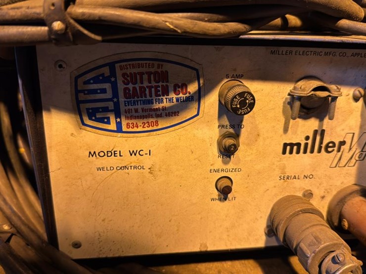 #251-•-miller-metric-wire-feeder-image-2