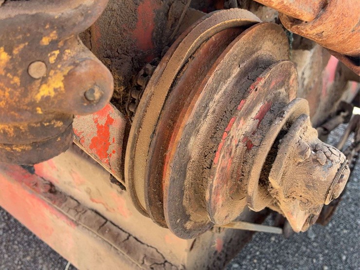 red-portable-pto-driven-feed-grinder-mixer,-steel-construction-image-18