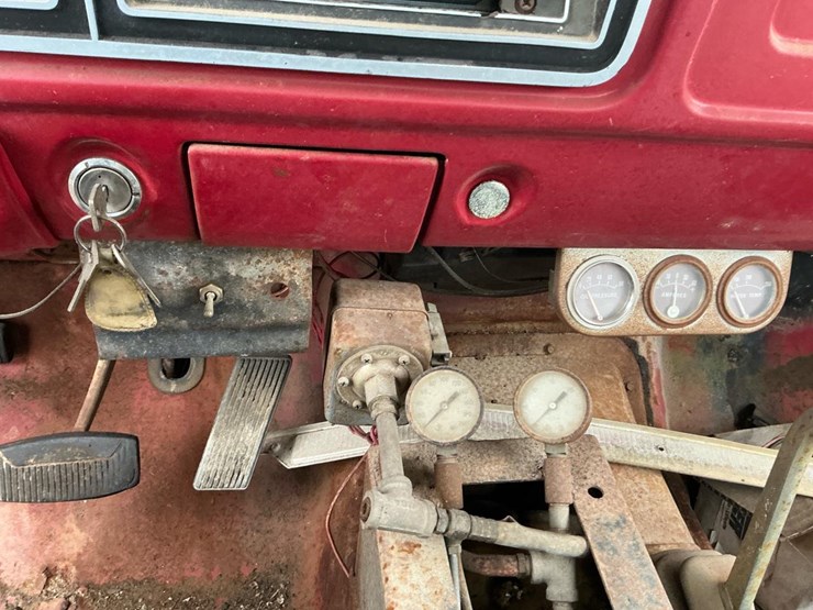 1976-ford-f350-image-28
