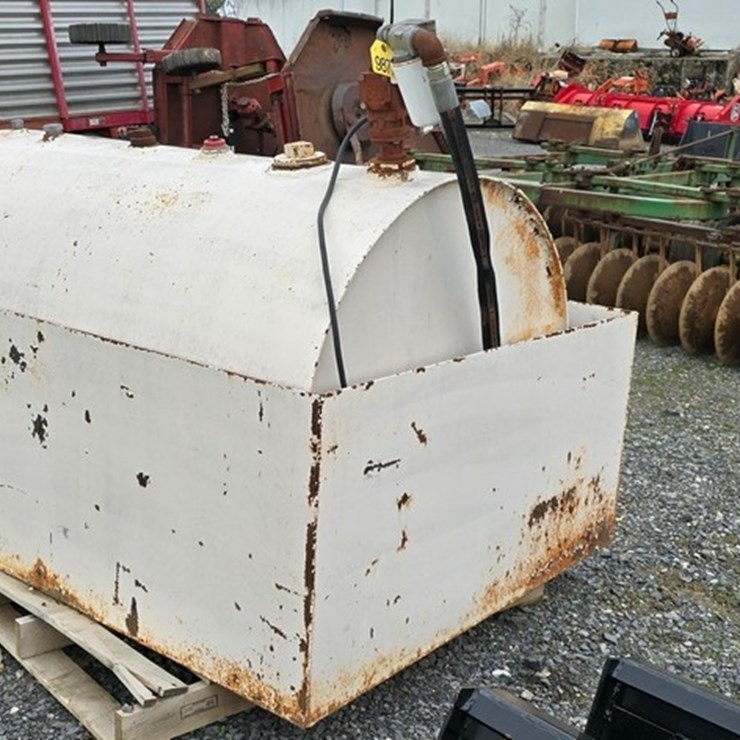White Fuel Tank w/Electric Pump