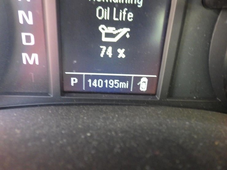 2016-chevrolet-tahoe-image-14