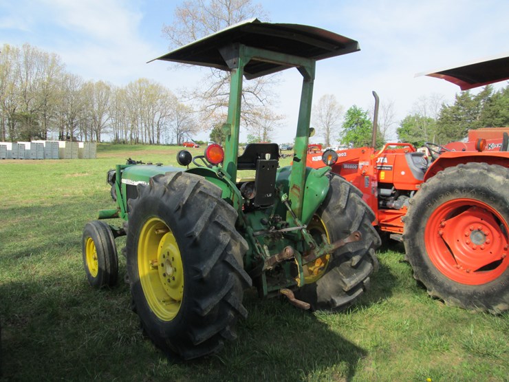 john-deere-2240-image-4