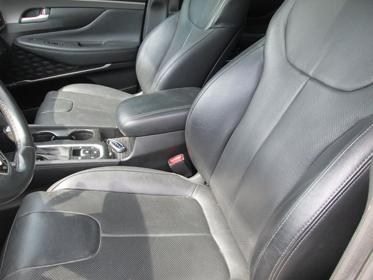 2019-hyundai-santa-fe-image-23