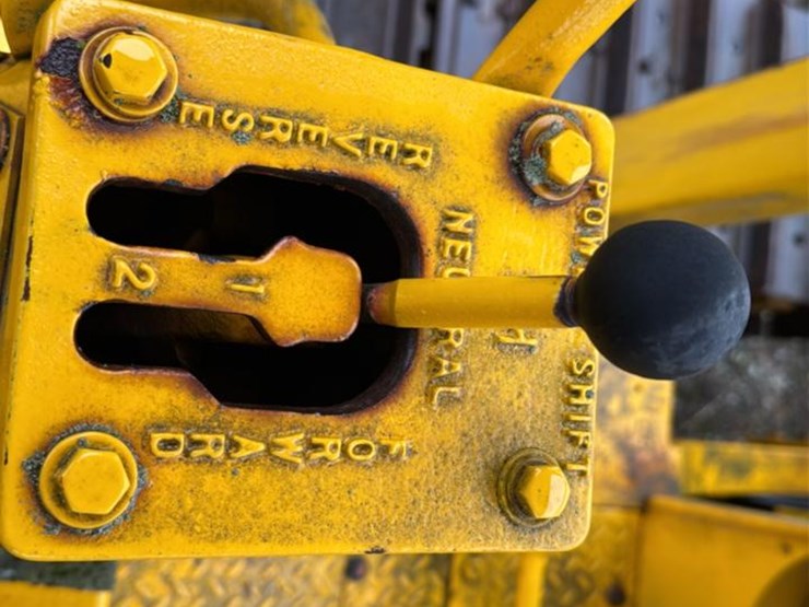 international-125c-image-33