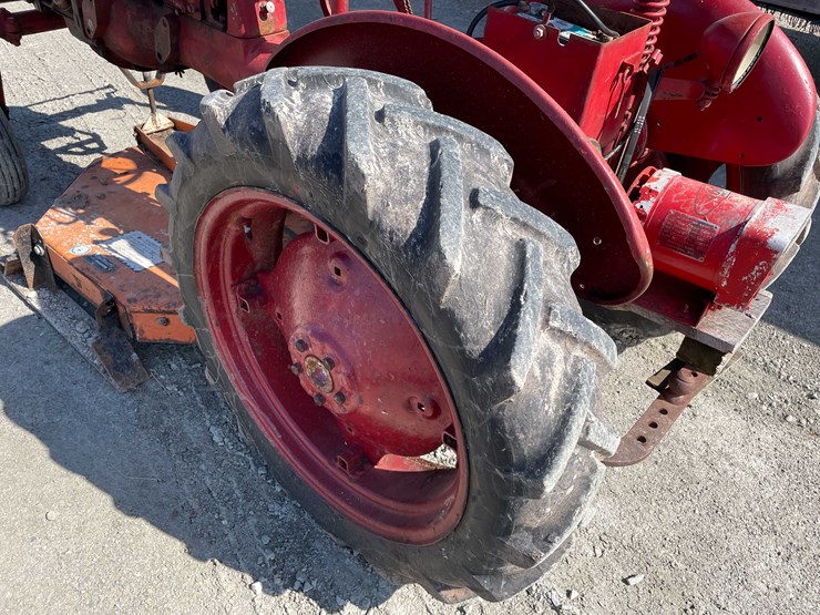 #5682-•-ih-cub-tractor-image-43